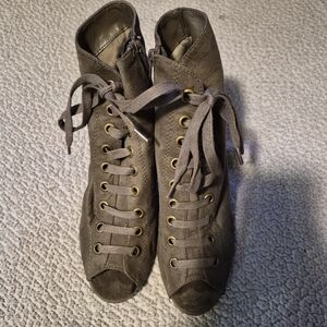 Fioni Khaki Lace Up Ankle Boots Size 8